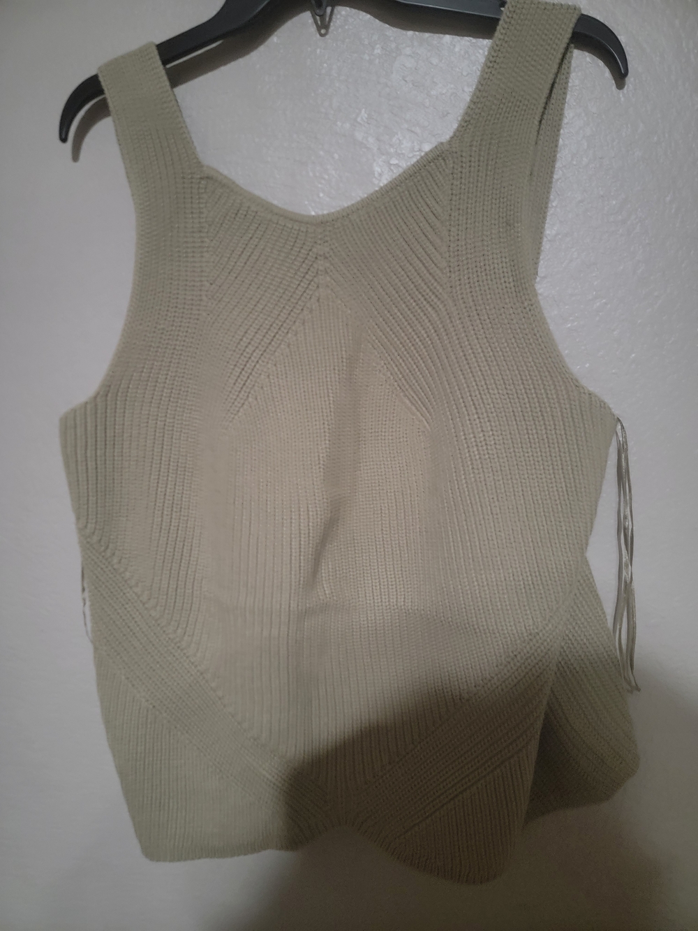Sleeveless Knit Tank Top in Light Olive